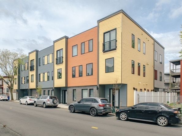 656 Saratoga 211, Boston MA 02128