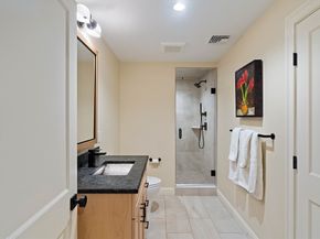 56 Crescent Rd 56, Needham MA 02494
