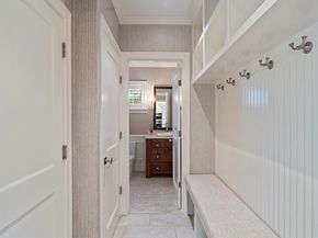 56 Crescent Rd 56, Needham MA 02494