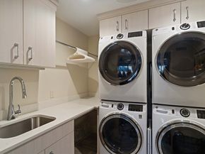 56 Crescent Rd 56, Needham MA 02494