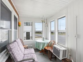 6 Touraine Ave, Hull MA 02045