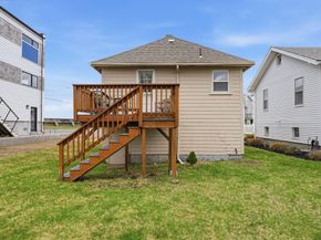 6 Touraine Ave, Hull MA 02045