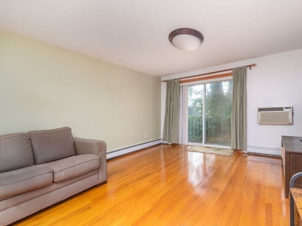 39 Cary Avenue 014, Chelsea MA 02150
