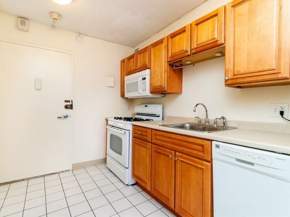 44 Washington St. 605, Brookline MA 02445