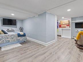 27 Old Upton Rd, Grafton MA 01519
