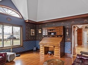 27 Old Upton Rd, Grafton MA 01519