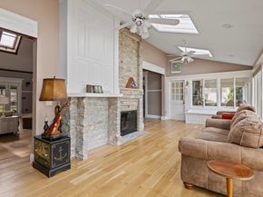 27 Old Upton Rd, Grafton MA 01519