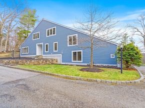 16 Huckleberry Hill Road, Lincoln MA 01773