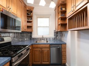 17 Radcliffe Rd 10, Boston MA 02134