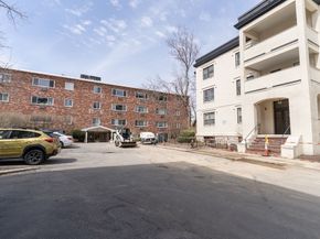 17 Radcliffe Rd 10, Boston MA 02134