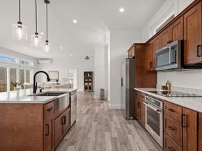 22 Woodbury St, Gloucester MA 01930