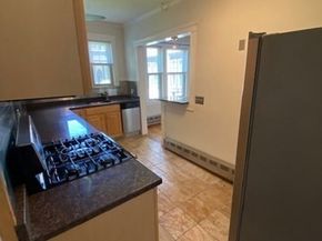 100.5 Main Q, Andover MA 01810