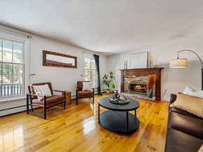 8 Ridgefield Rd, Norfolk MA 02056