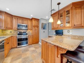 4 Richard Cir, Andover MA 01810