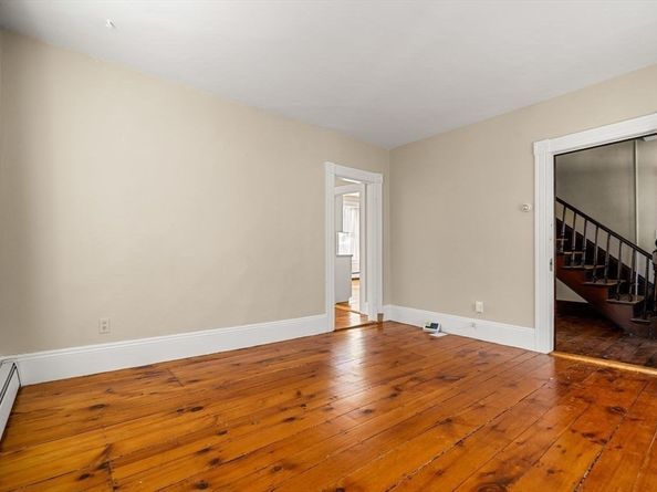 9 Darling Street, Marblehead MA 01945