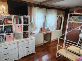 5 Putnam Hill Rd, Sutton MA 01590