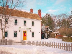 5 Putnam Hill Rd, Sutton MA 01590