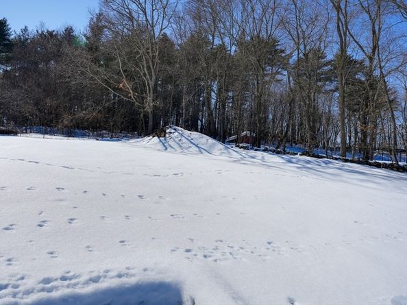 1-2-3-4 Glendale Rd, Hudson MA 01749