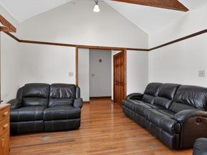 1-2-3-4 Glendale Rd, Hudson MA 01749