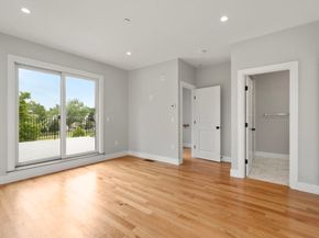 123-125 Centre St TH6, Boston MA 02124