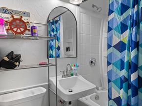 404 High St, Webster MA 01570