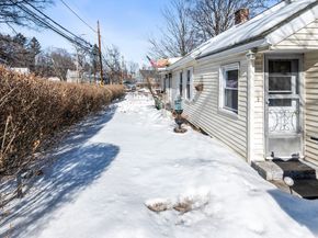 242 Pleasant Street, Leominster MA 01453