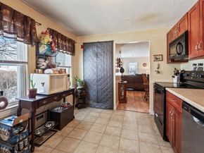 242 Pleasant Street, Leominster MA 01453