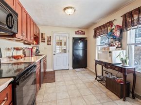242 Pleasant Street, Leominster MA 01453