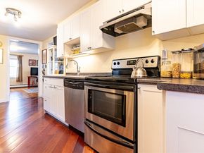 76 Business St, Boston MA 02136