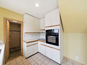 70 Colonial Rd, Weymouth MA 02191