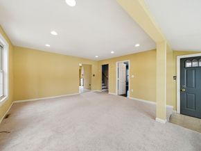 70 Colonial Rd, Weymouth MA 02191