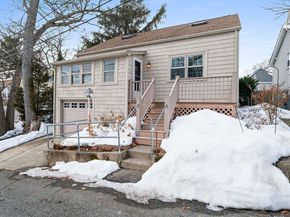 70 Colonial Rd, Weymouth MA 02191