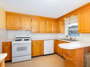 865 E Squantum St, Quincy MA 02171