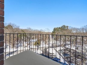 1321 Worcester Rd 610, Framingham MA 01701