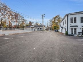 50 Frankfort St 13, Fitchburg MA 01420