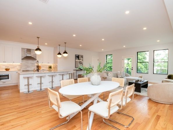 18 Parkman 2, Boston MA 02122