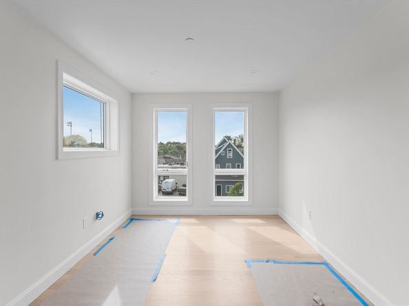 595 Broadway 101, Somerville MA 02145