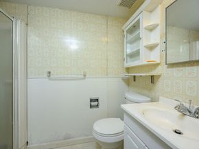 47 Academy Ave, Weymouth MA 02189