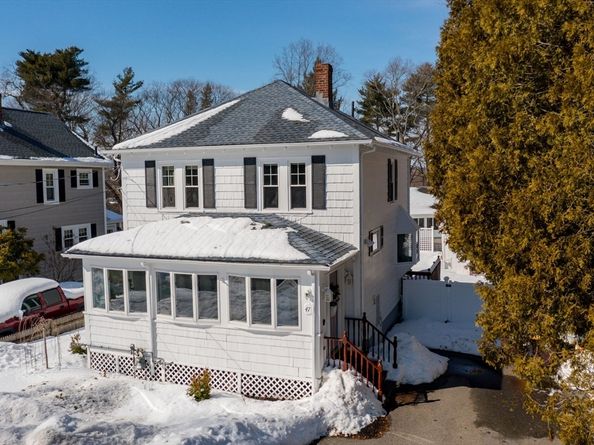 47 Academy Ave, Weymouth MA 02189