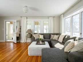 47 Academy Ave, Weymouth MA 02189