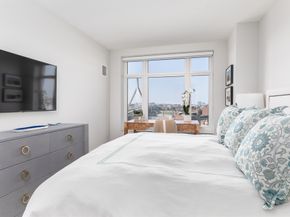 100 Lovejoy 8J, Boston MA 02114