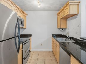 590 Boston St 303, Lynn MA 01905