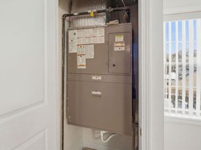 590 Boston St 303, Lynn MA 01905