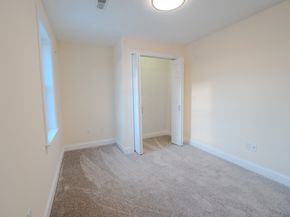 33 Lakeside Dr, Shrewsbury MA 01545