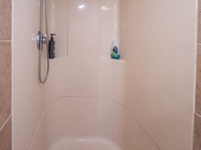 33 Lakeside Dr, Shrewsbury MA 01545