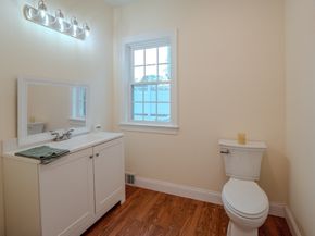 33 Lakeside Dr, Shrewsbury MA 01545