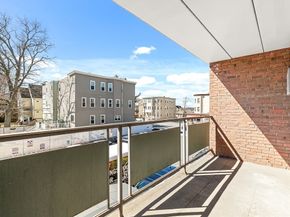 881 Broadway 28, Everett MA 02149