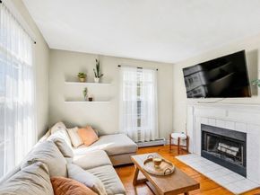 60-62 Milk St 2, Newburyport MA 01950