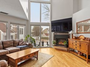 47 Pointe Rok Dr 47, Worcester MA 01604