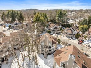 47 Pointe Rok Dr 47, Worcester MA 01604